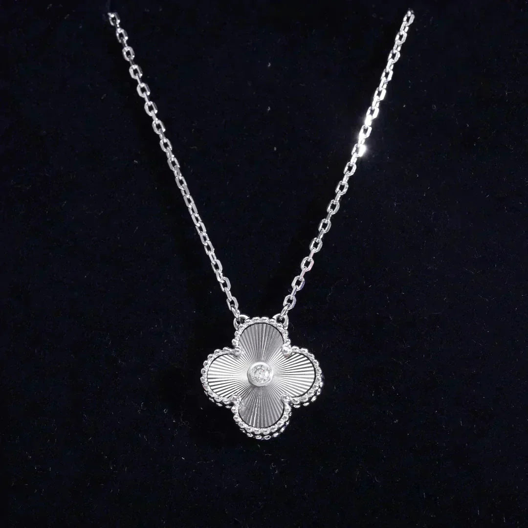 CLOVER 15MM DIAMOND LASER SILVER NECKLACE