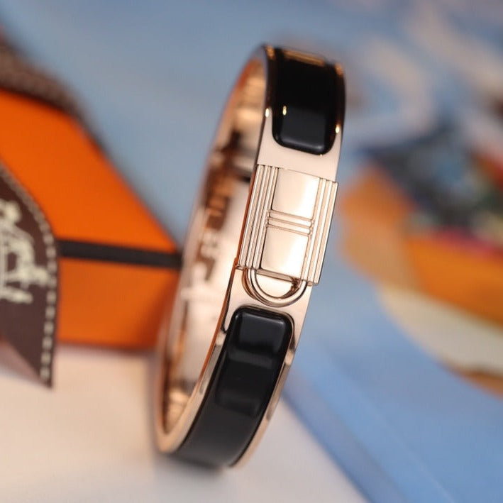 Svart Helene Lås Armbånd i Roségull