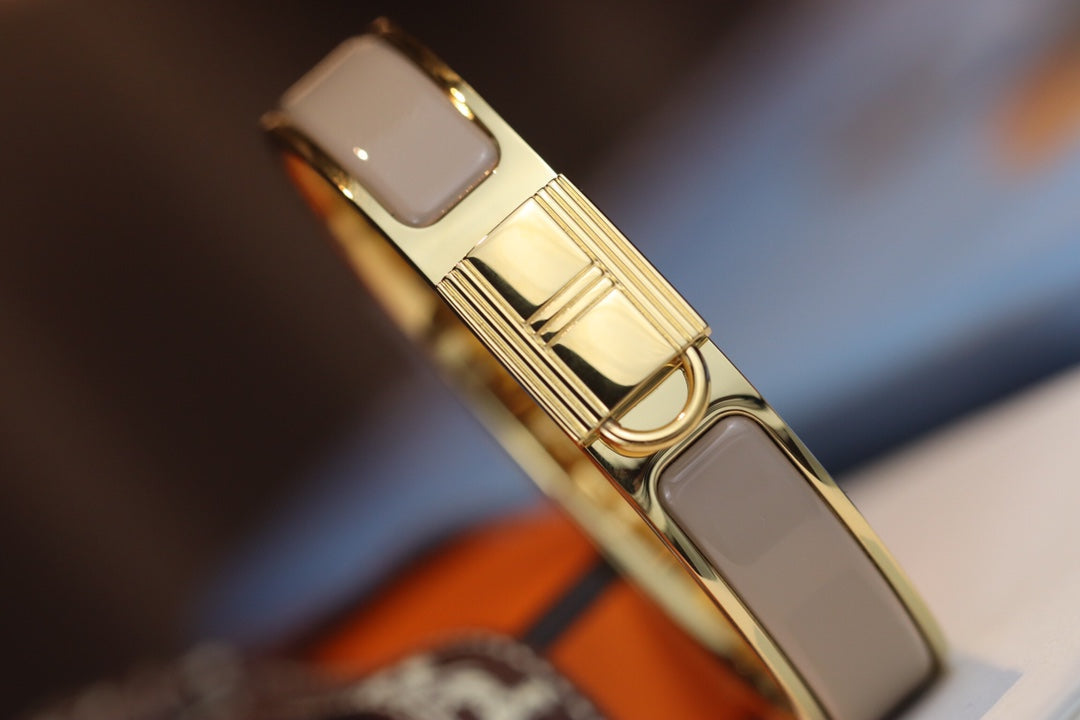 HELENE LOCK BRACELET