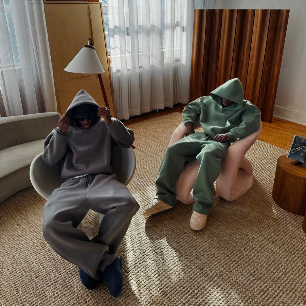 StyleMotion Extra-Large Tracksuit