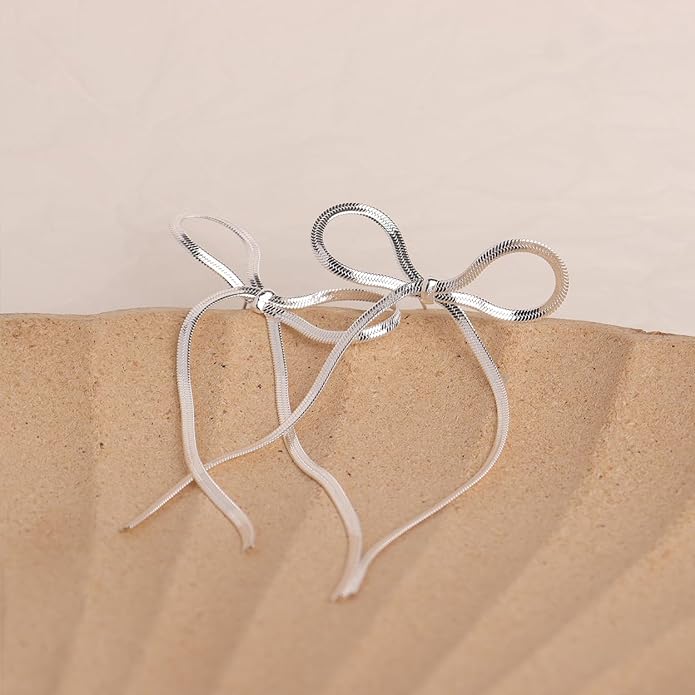 Carol Hoop Earrings