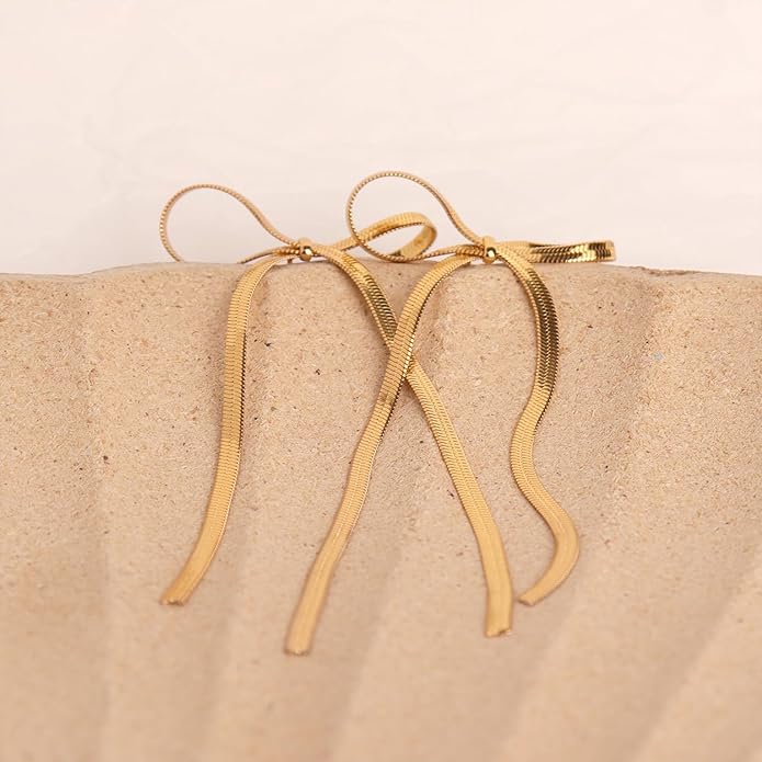 Carol Hoop Earrings