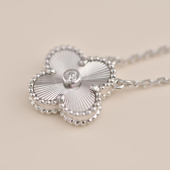 CLOVER 15MM DIAMOND LASER SILVER NECKLACE