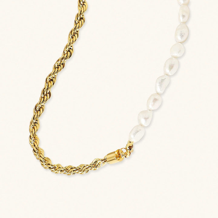 Dualia Gullperle Necklace
