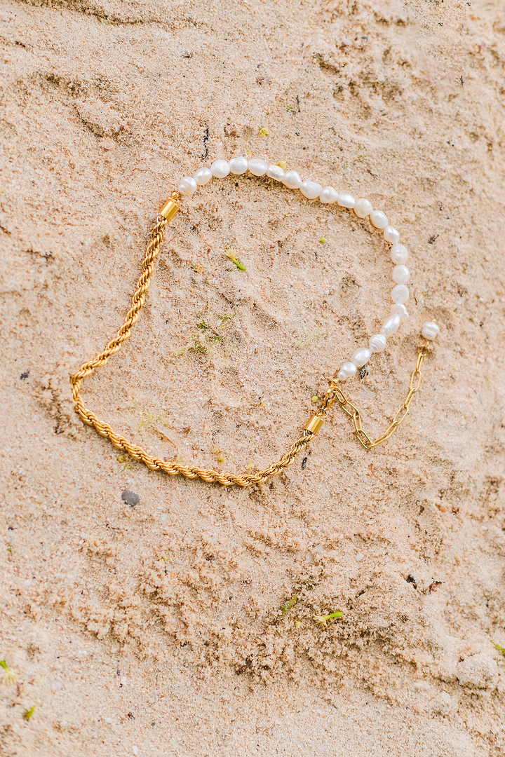 Dualia Gullperle Necklace