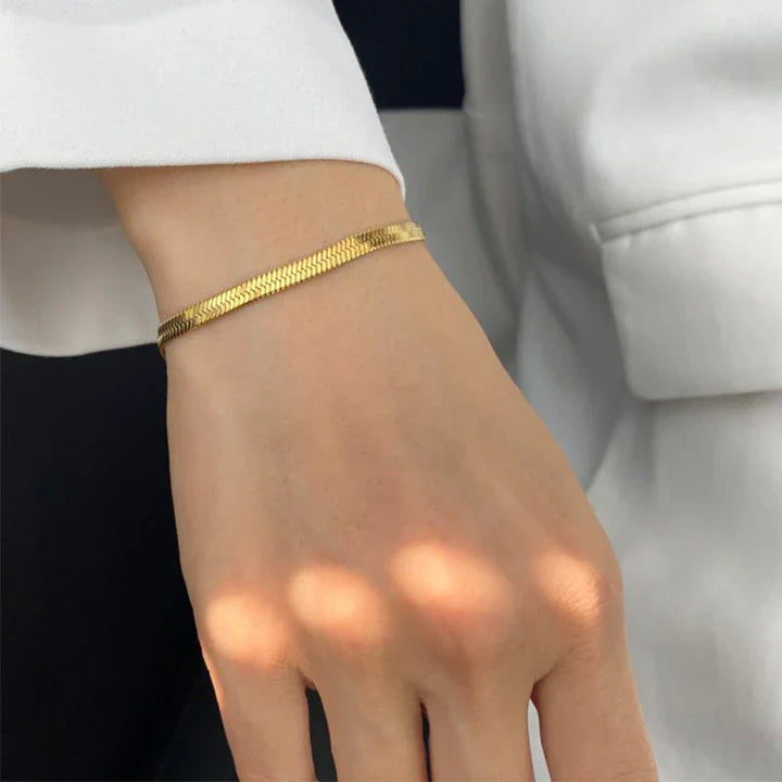 Ellaine Gull Herringbone Bracelet