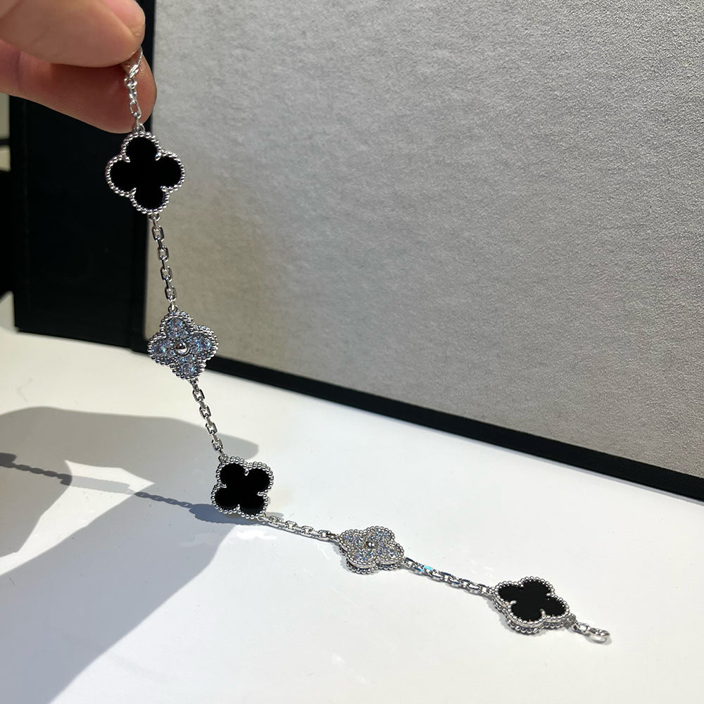 KLOVER 5 Motiv Onyx Diamond Silver Bracelet