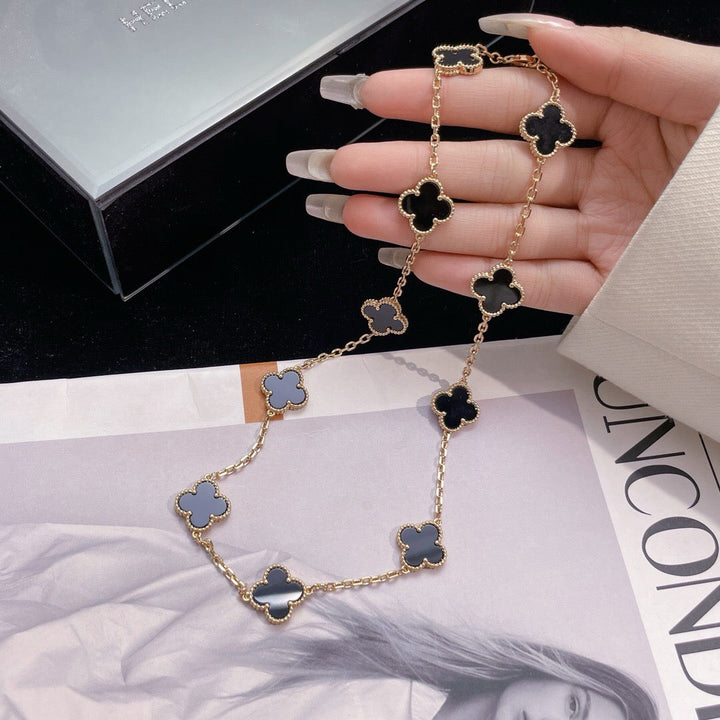CLOVERS 10-MOTIVER ONYX NECKLACE