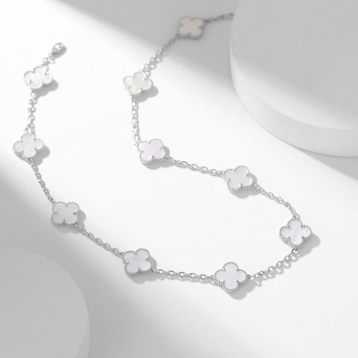 CLOVER 10 MOTIVER WHITE PEARL NECKLACE