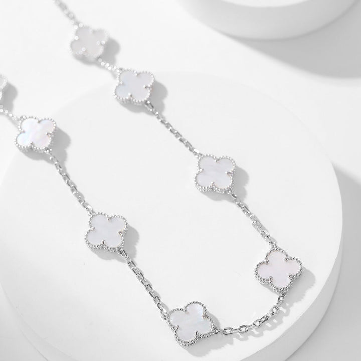 CLOVER 10 MOTIVER WHITE PEARL NECKLACE