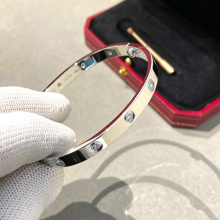 KJÆRLIGHETSBRASEL 6.1MM MED 10 DIAMANTER