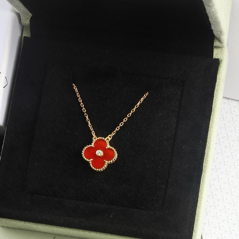 KLOVER 15MM DIAMOND CARNELIAN NECKLACE