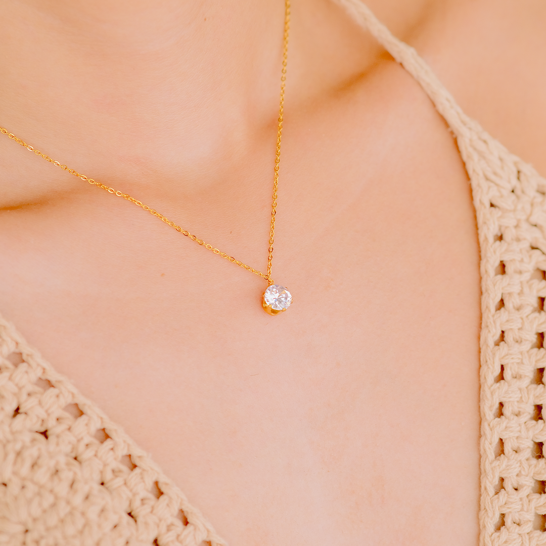 Kyla Gold Necklace with Solitaire Pendant