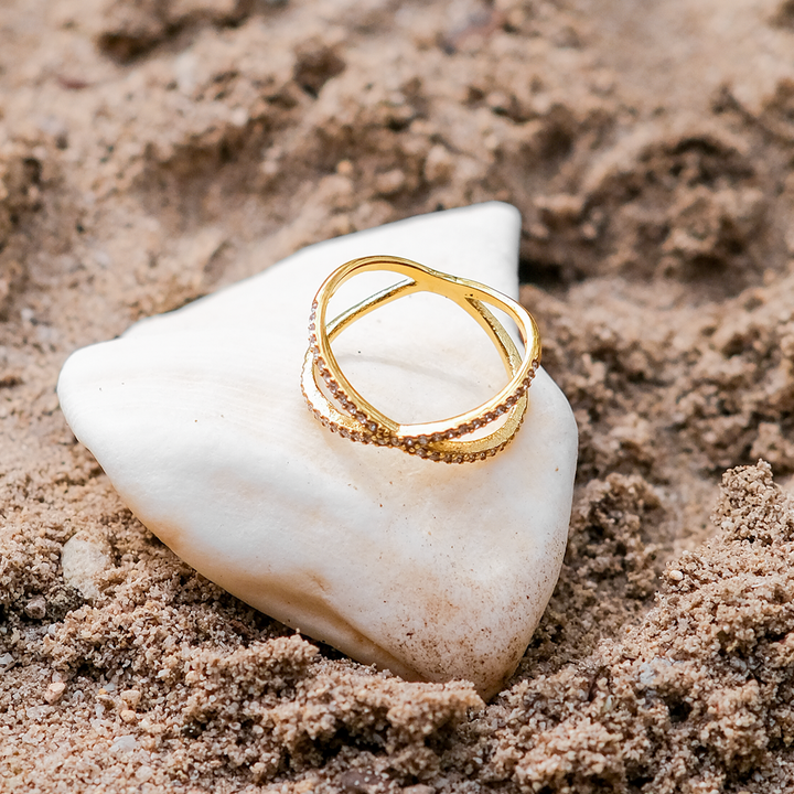 Nia Gold and Diamond Ring