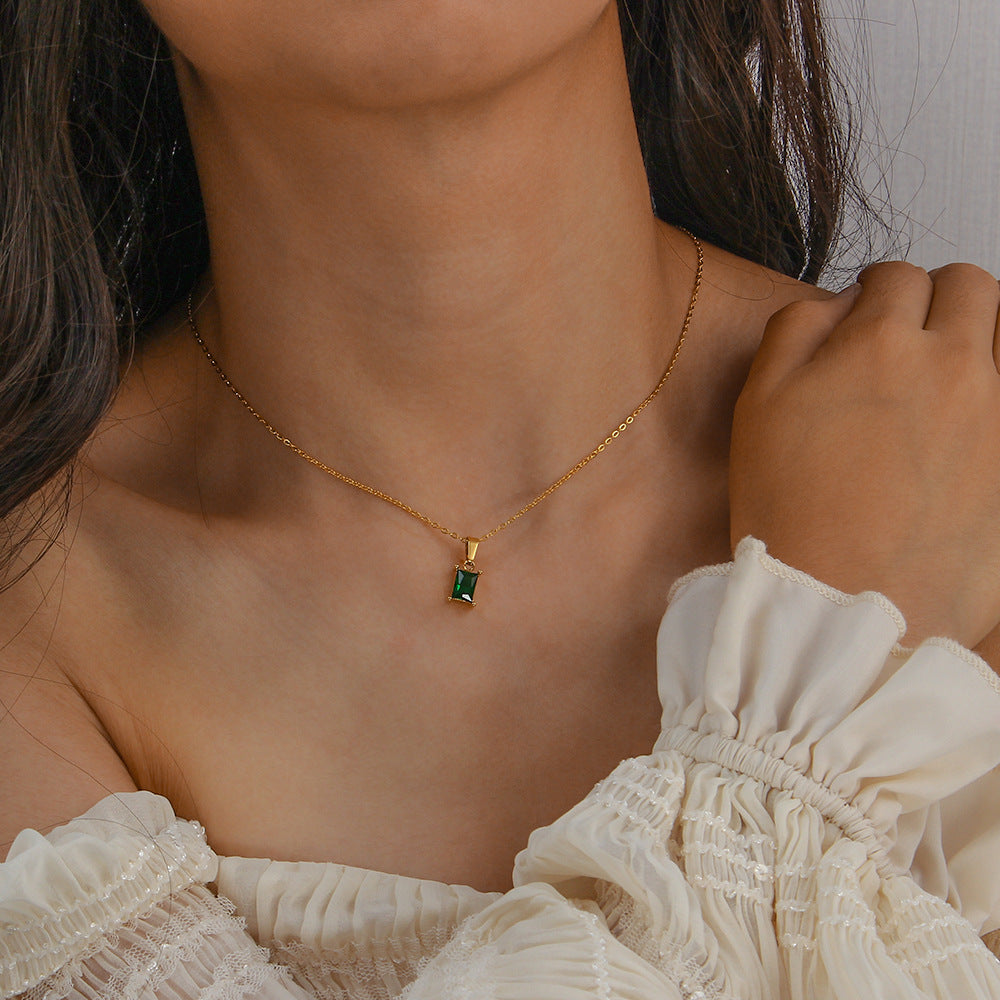 Emi Emerald Green Necklace