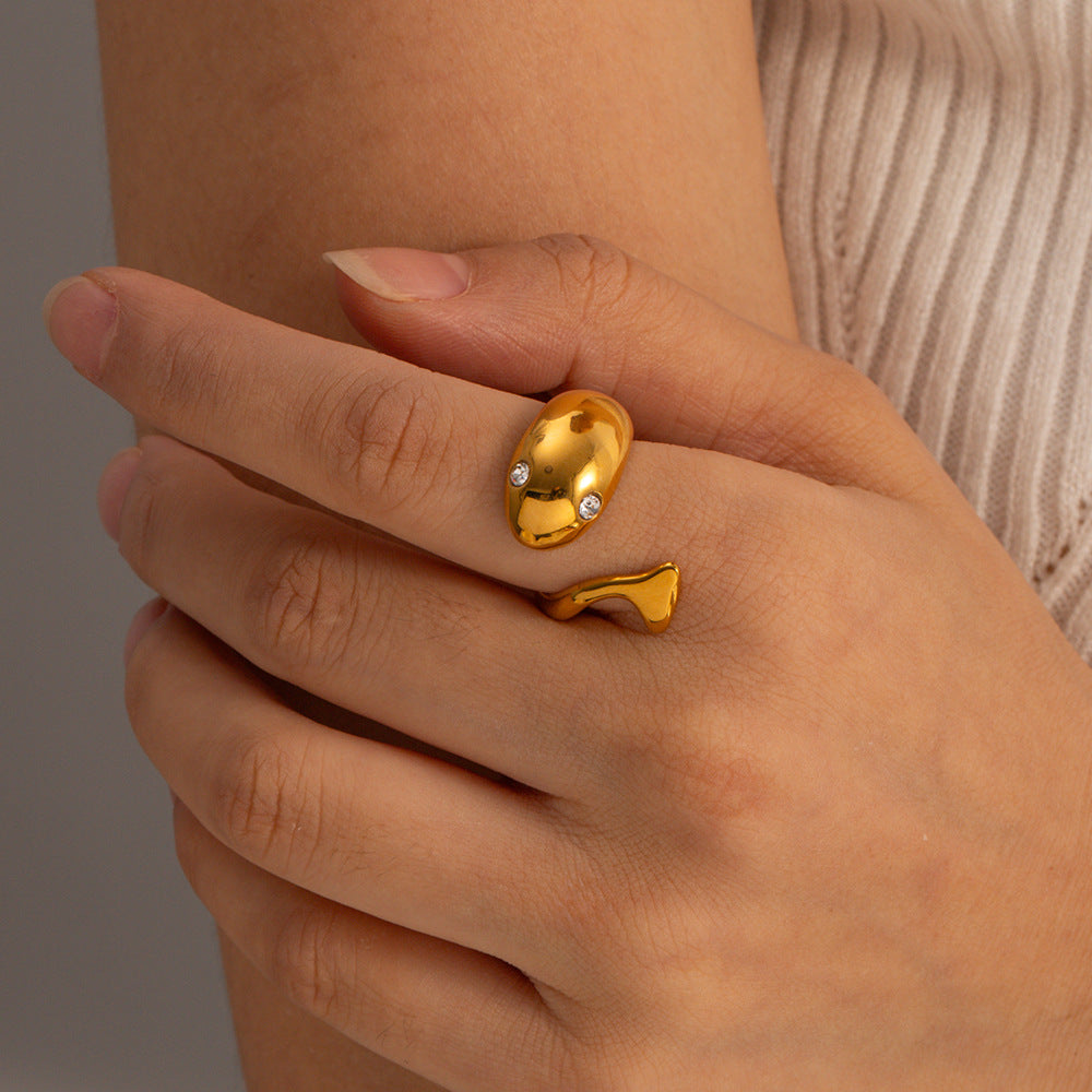 Etta Gull Statement Ring