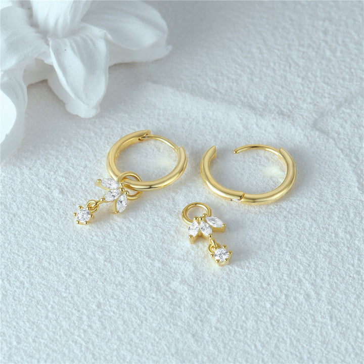 Brooke Elegante Avtakbare Øredobber" could be rewritten as "Brooke Elegant Detachable Earrings.