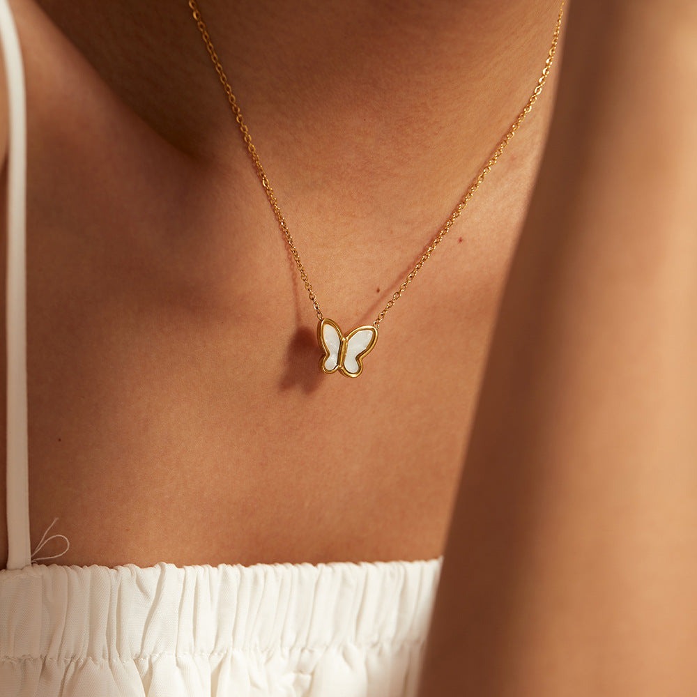 Flutterby Perlemor Necklace