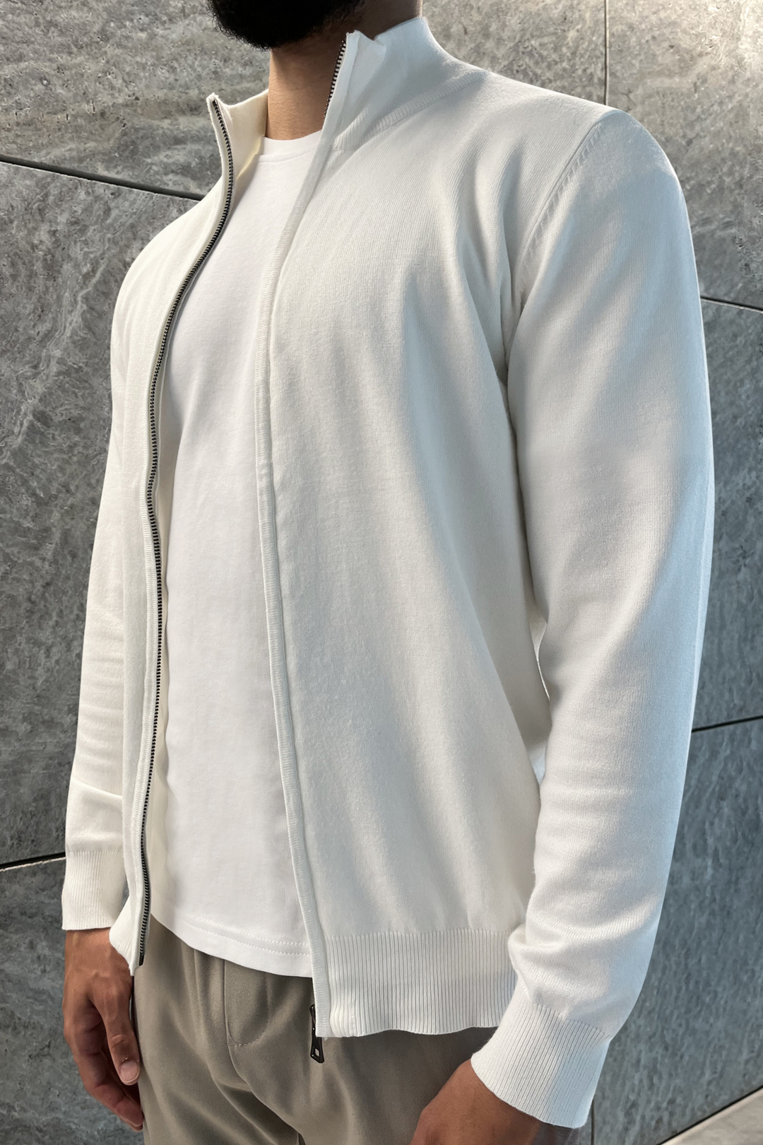 Faro White Full Zip Sweater
