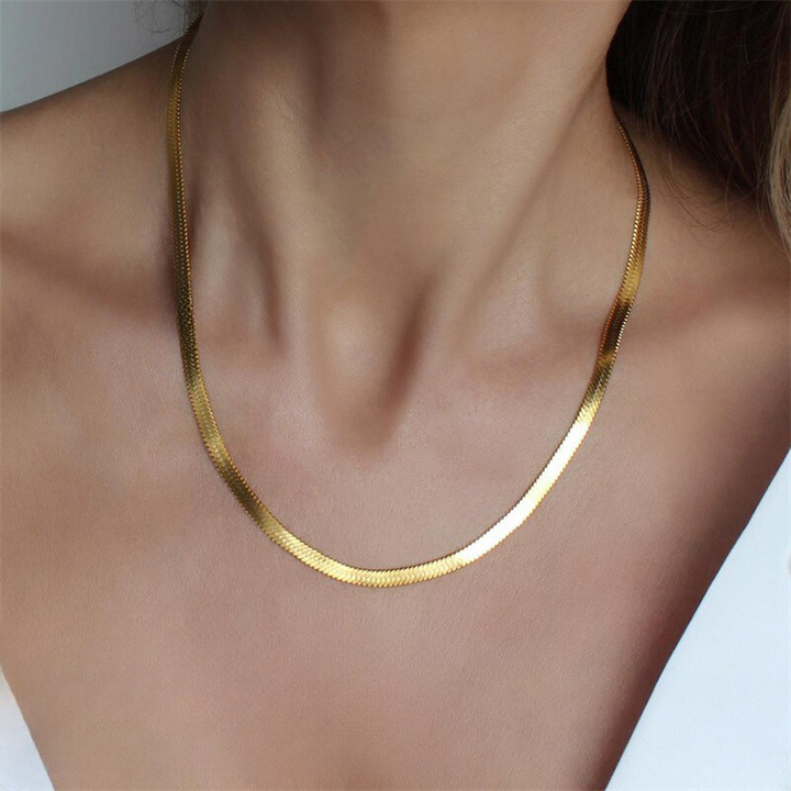 Elizabeth Gull Herringbone Necklace