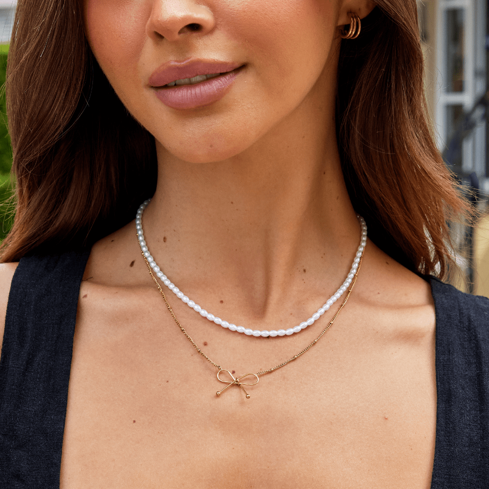 Anika Gull Sløyfe Kjede