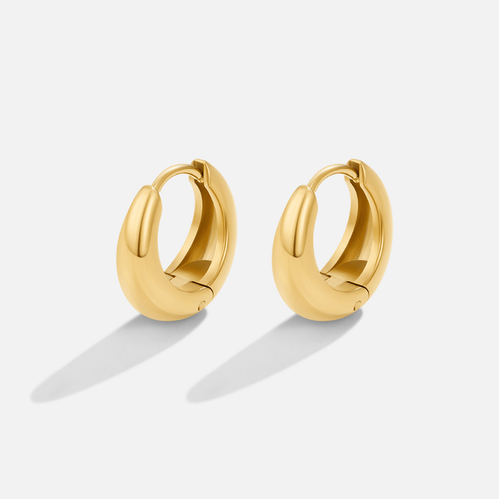 Audrey Gull Øreringer" can be rewritten as "Audrey Gold Earrings.