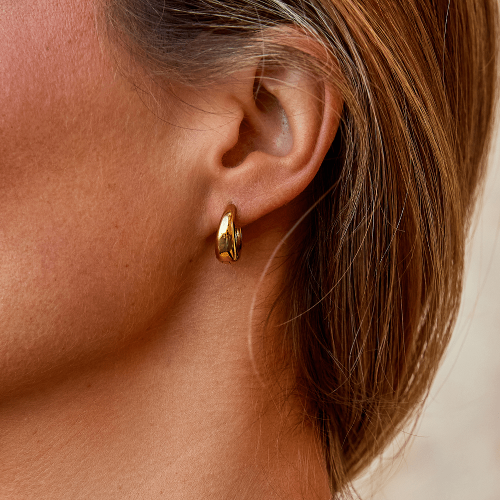 Audrey Gull Øreringer" can be rewritten as "Audrey Gold Earrings.