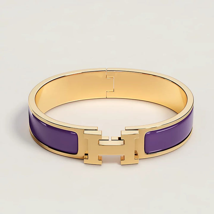 "HELENE | ELEGANT ARMBÅND VARIANTER" can be rewritten as "HELENE | ELEGANT ARMBÅND VARIATIONS".