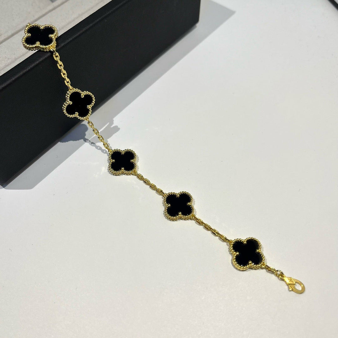 Clover 5 Motiv Black Onyx Bracelet