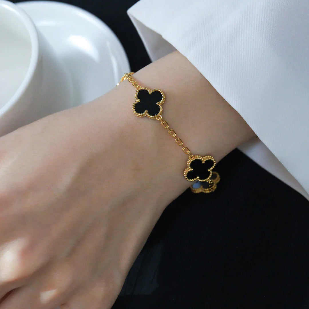 Clover 5 Motiv Black Onyx Bracelet