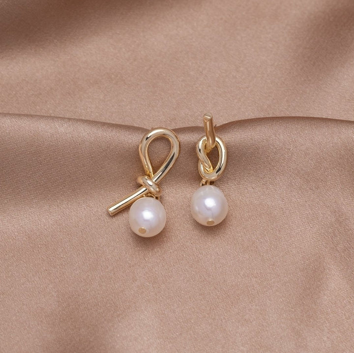 Knotted Gold and Freshwater Pearl Earrings