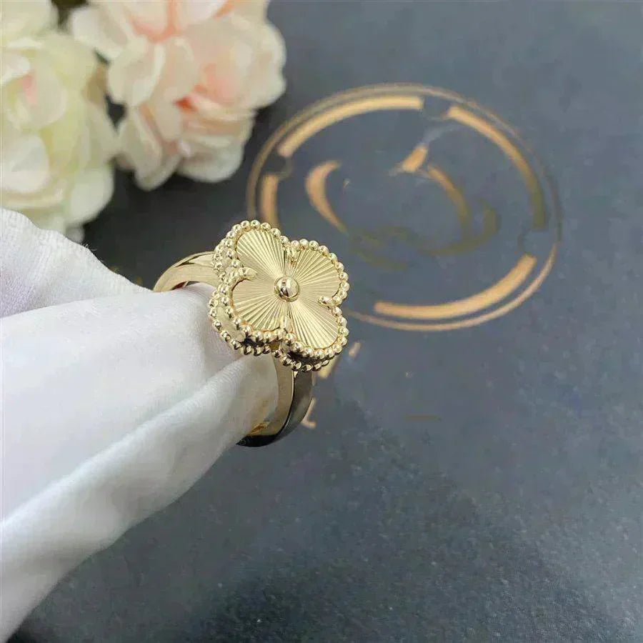 KLOVER GOLD RING