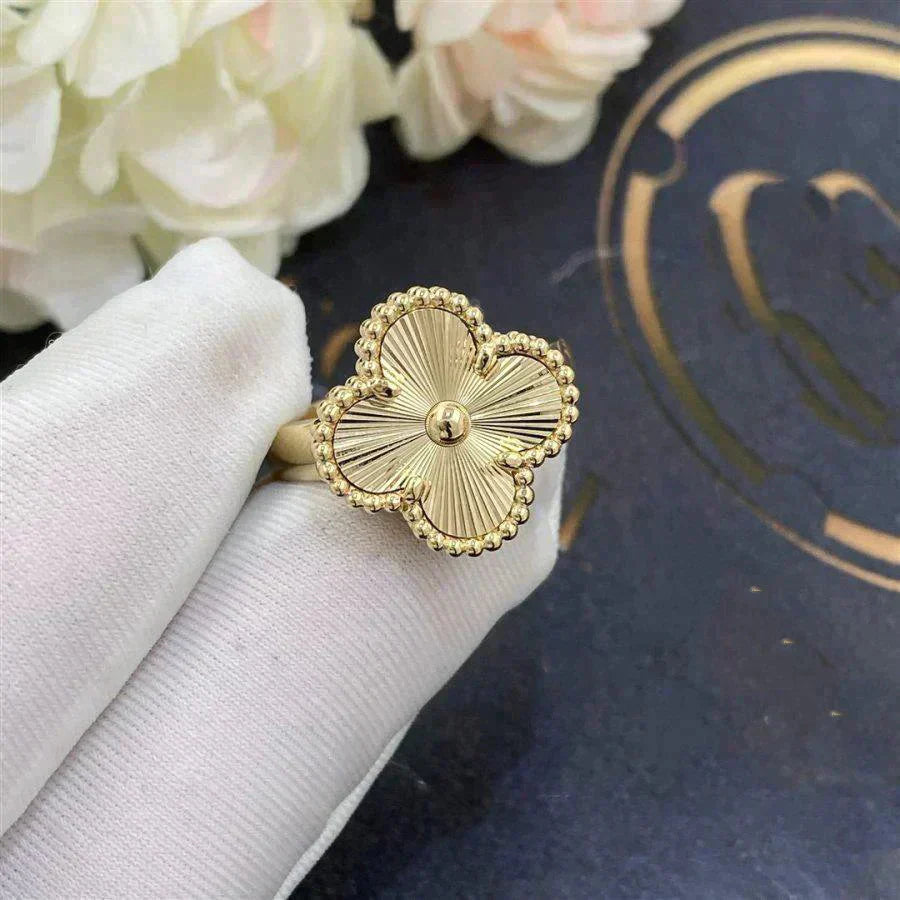 KLOVER GOLD RING