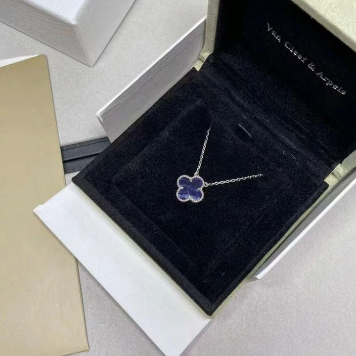 KLOVER 15MM PIETERSITE NECKLACE IN SILVER