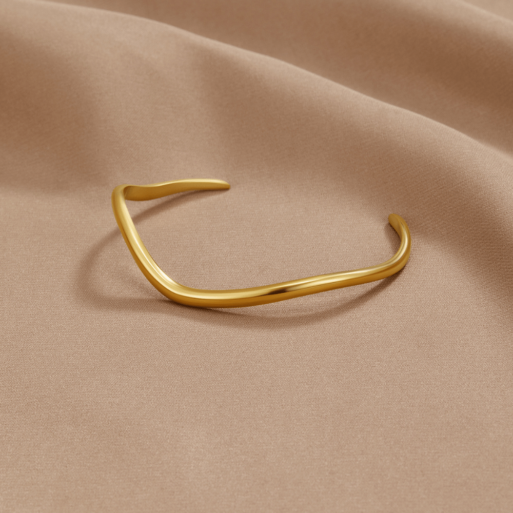 Wavy Gold Bracelet